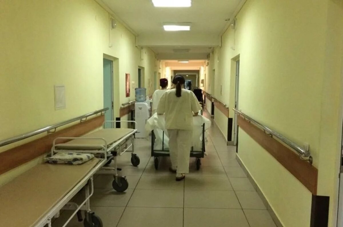    В Краснодаре на двух детей обрушилась стена аварийного гаража