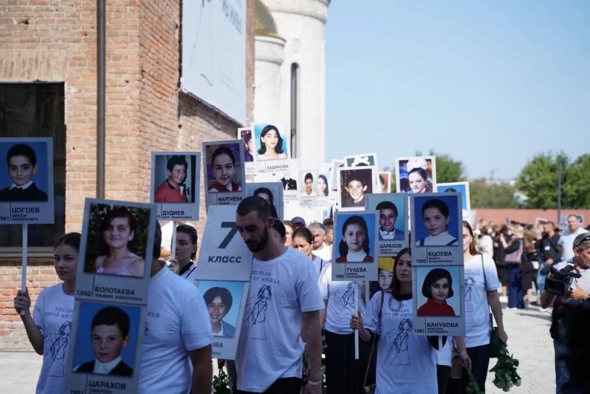    Глава Осетии рассказал о траурных акциях к 21-летию трагедии в Беслане