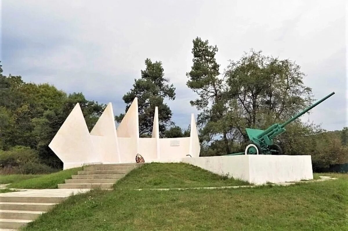    В Горячем Ключе памятники включили в реестр объектов культурного наследия