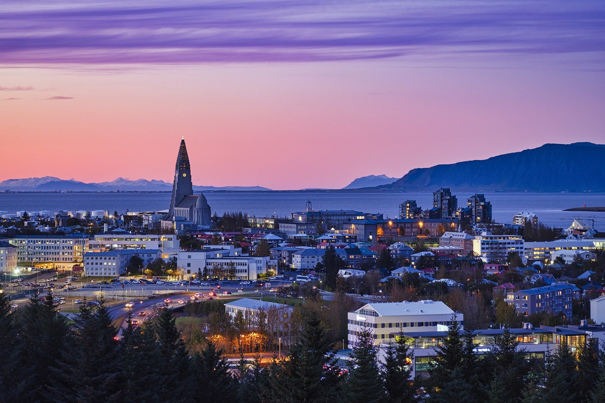 Мирная (и прекрасная) Исландия (Предоставлено Харальдом Нахтманном/Moment RF/Getty Images)