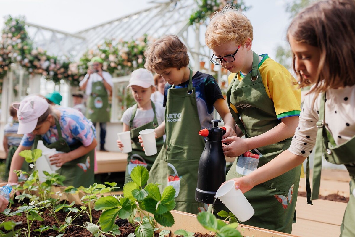    Летние парки Москвы собрали около 89 млн посещений в этом сезоне