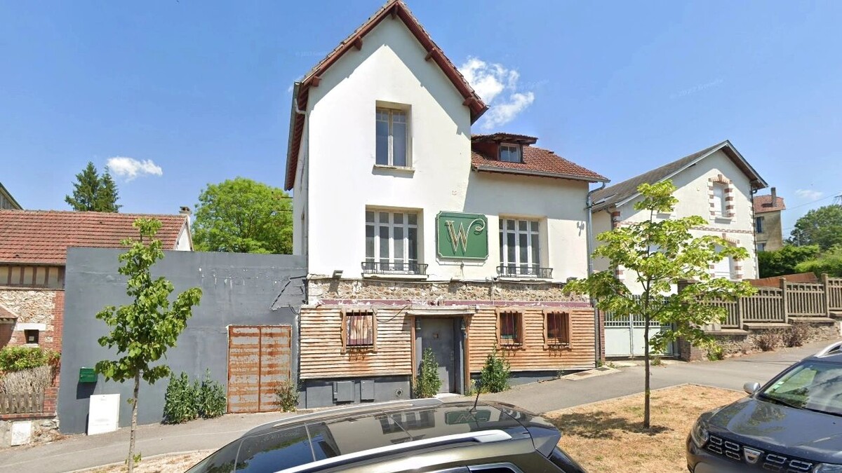    Бар La Winery в Эврё. Фото: www.google.com/maps