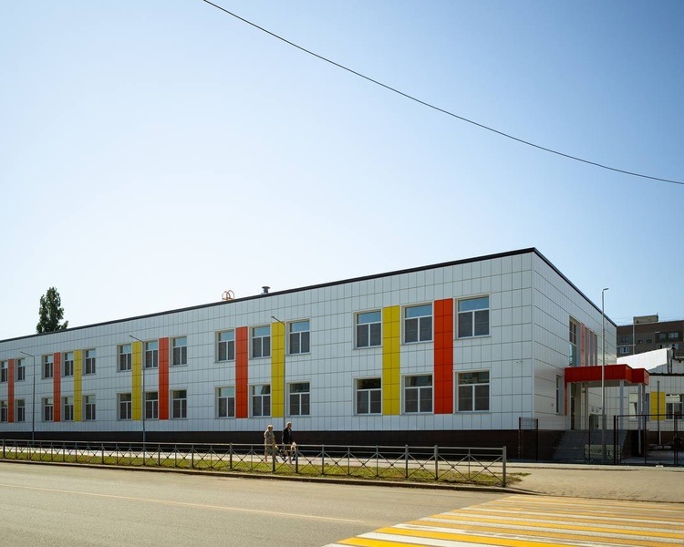     В Курске к школе №45 пристроили здание начальной школы