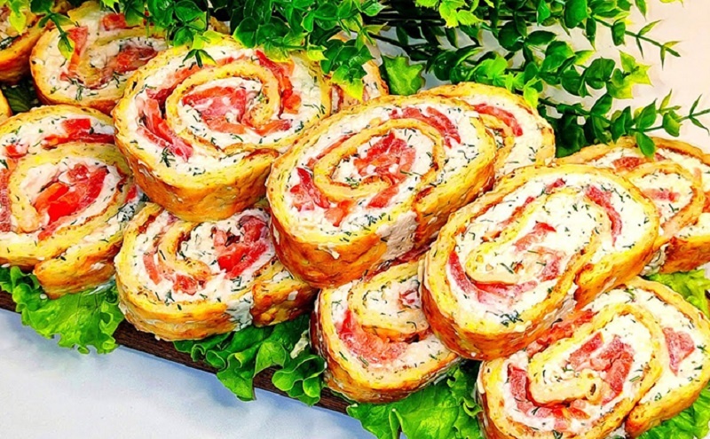 Сочный рулет из кабачков с сыром и томатами: свежая альтернатива жареным блюдам