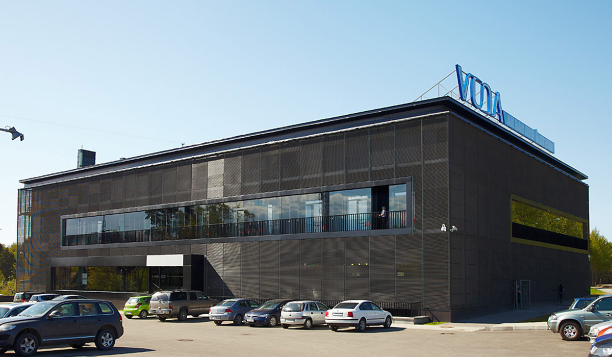 Фото здания из Интернета, остальные фотографии в статье мои