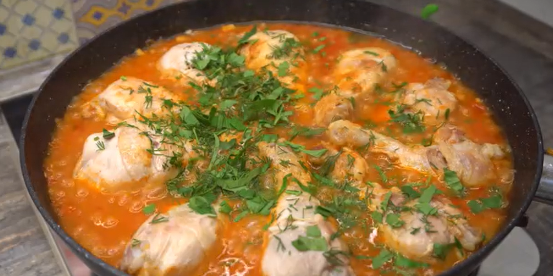 Куриные ножки в густом овощном соусе: вкусно и сытно