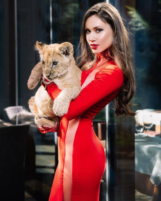 Елена Товстик фото из открытых источников