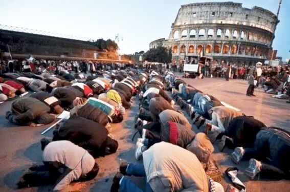 Мусульмане захватывают родину Юлия Цезаря