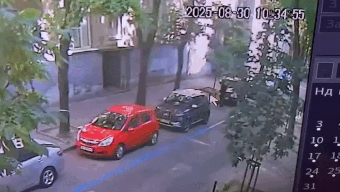    Убийство Парубия. Кадры с камеры наблюдения