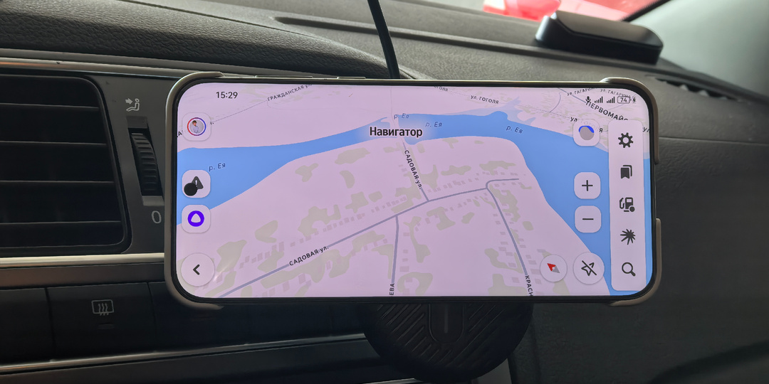 Опыт использования автомобильного держателя Stellarway MagSafe