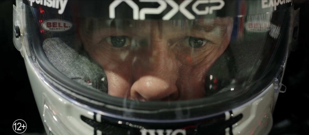 Брэд Питт в роли гонщика Сонни Хейса