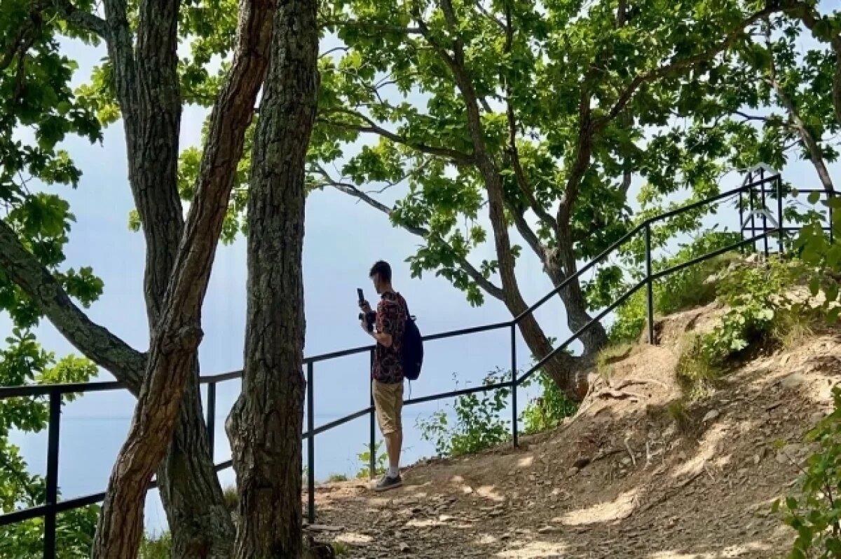    в сентябре и октябре 2025 года россияне бронируют жильё посуточно в Приморье на 24% чаще, чем годом ранее