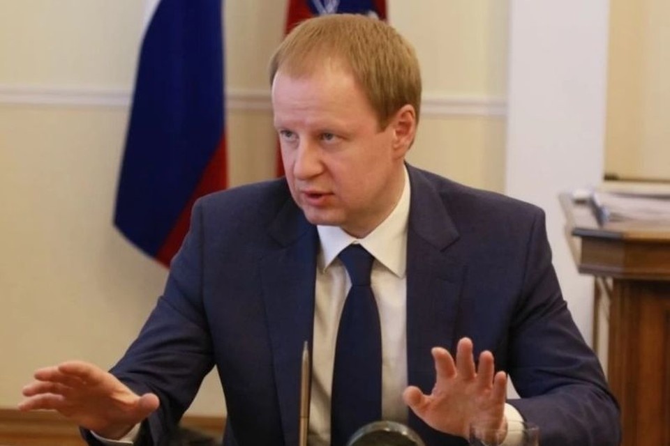    Виктор Томенко Олег УКЛАДОВ