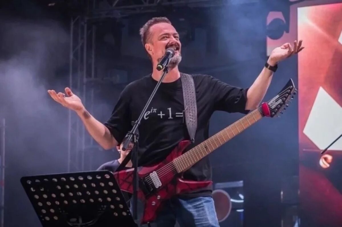    Экс-ведущий «Галилео» Александр Пушной дал концерт в Новосибирске