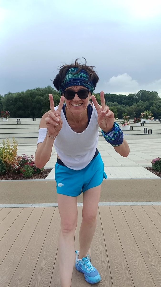 Пробежка - это всегда крохотная победа над собой. Это то, что мне интереснее всего сейчас. 