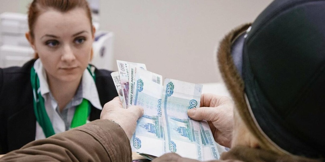 Женщина досрочно погасила кредит - через 2 года банк потребовал ещё 170 000 рублей. Суд сказал - пусть платит!