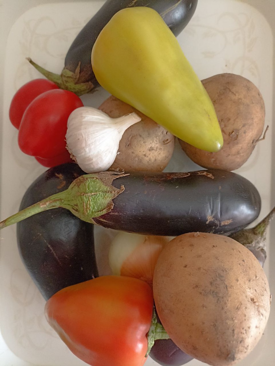 посмотрите на картинку и скажите : чего здесь не хватает, без чего аджап-сандал не получается таким томным и душистым?