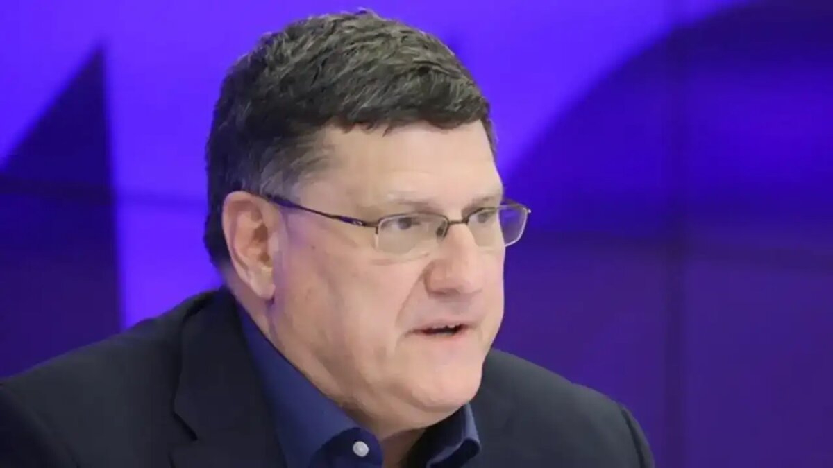    Бывший разведчик США Скотт Риттер.