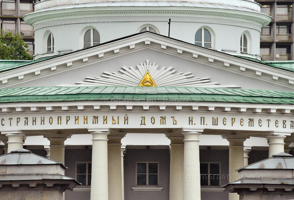 Институт Склифосовского: дворец милосердия с масонским символом