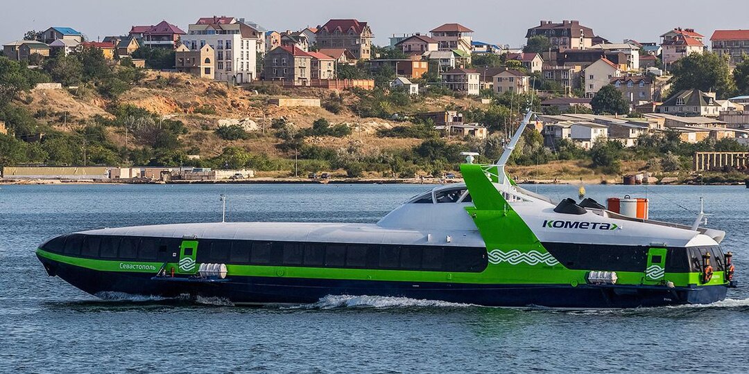 В Севастополе возобновил работу морской пассажирский транспорт