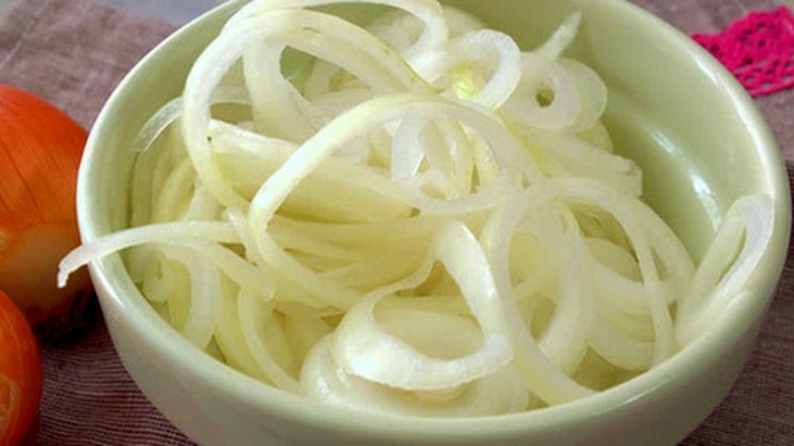 Маринованный лук