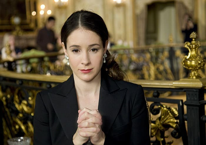 Ольга Сутулова в фильме «Про любoff», 2010