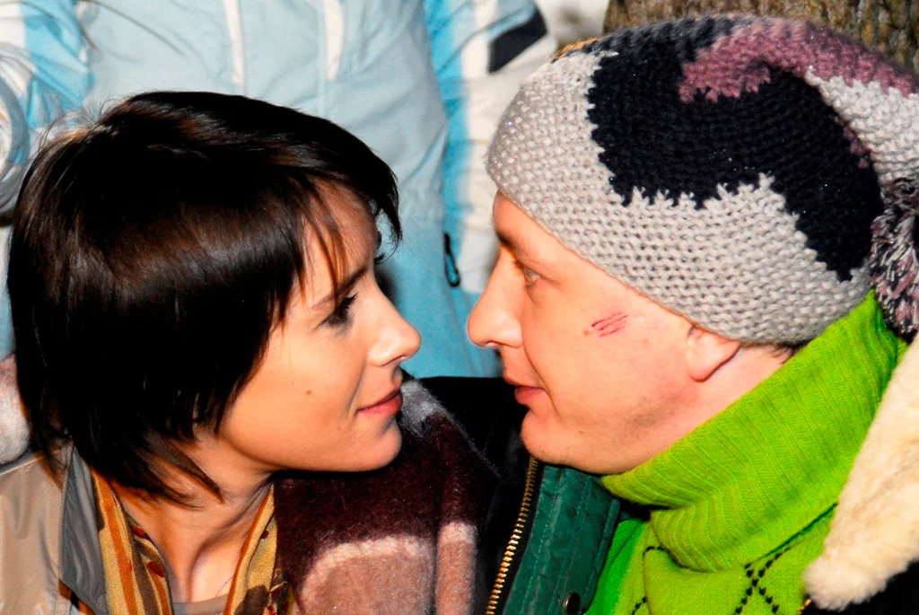 Ольга Сутулова с Маратом Башаровым в фильме «Контракт на любовь», 2008