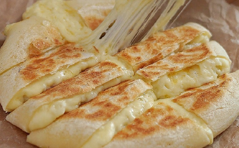 Азиатские лепёшки на сковороде: без яиц и дрожжей