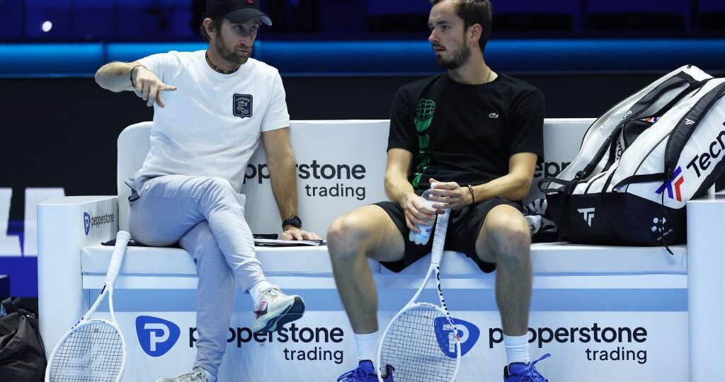 Даниил Медведев расстался с тренером после неудачи на US Open