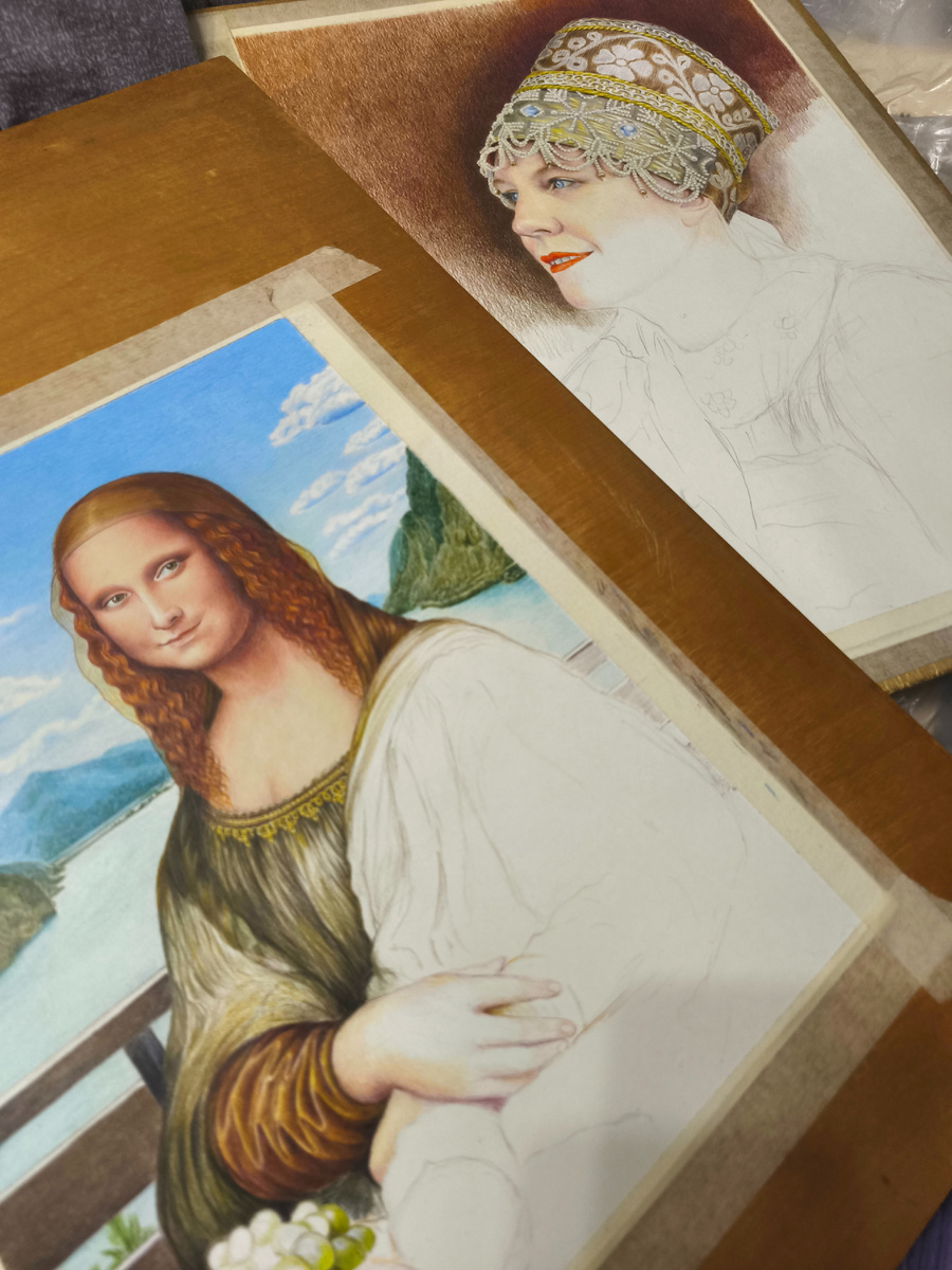 Незаконченные рисунки цветными карандашами. Автор Никифорова Светлана