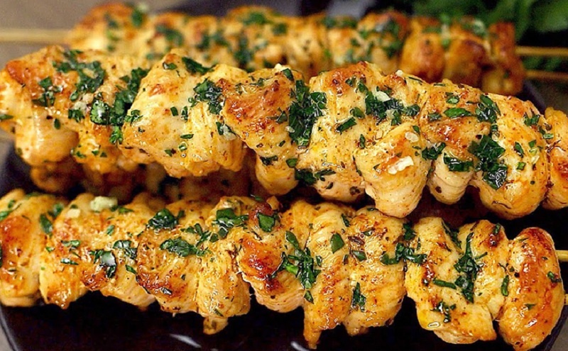 Готовим особые куриные шашлычки: вкус мангала в вашей духовке