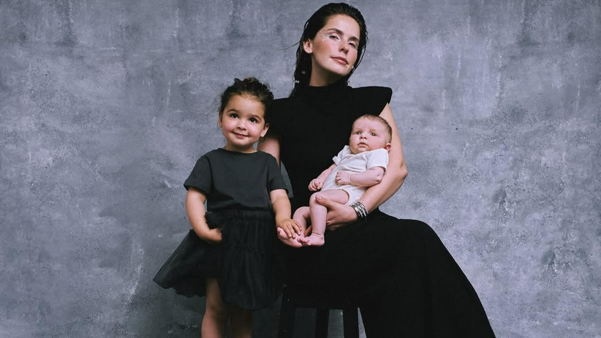 Лиза призналась, что стала особенно чувствительной: плачет, когда видит в новостях сюжеты о детях.