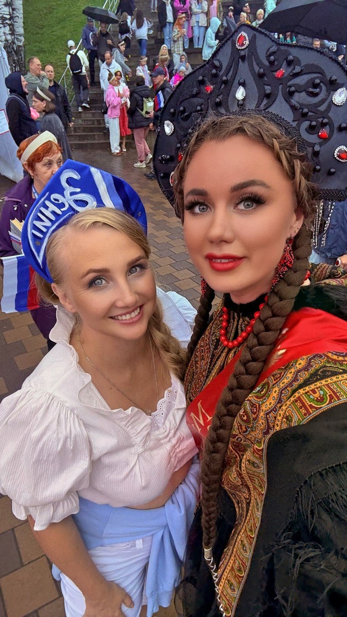    Кокошники у красавиц отражали их творческую натуру и интересы. Фото: предоставлено Юлией Гоманковой