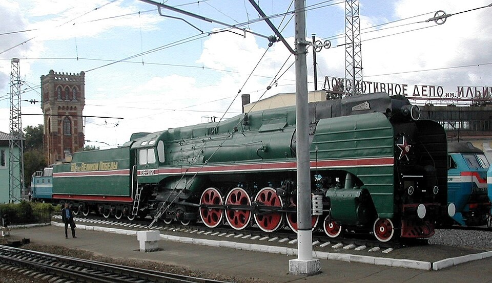 Паровоз П-36-0120 у депо имени Ильича возле Белорусского вокзала.