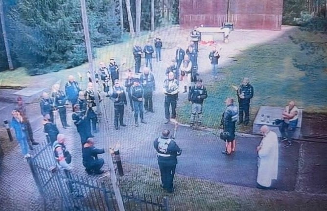    Полякам, устроившим факельно-огненный антирусский шабаш под Тверью, закрыли въезд в РФ