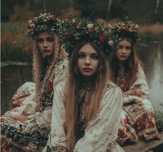 Почему невесту на руках проносили через порог. Иначе жизни не будет