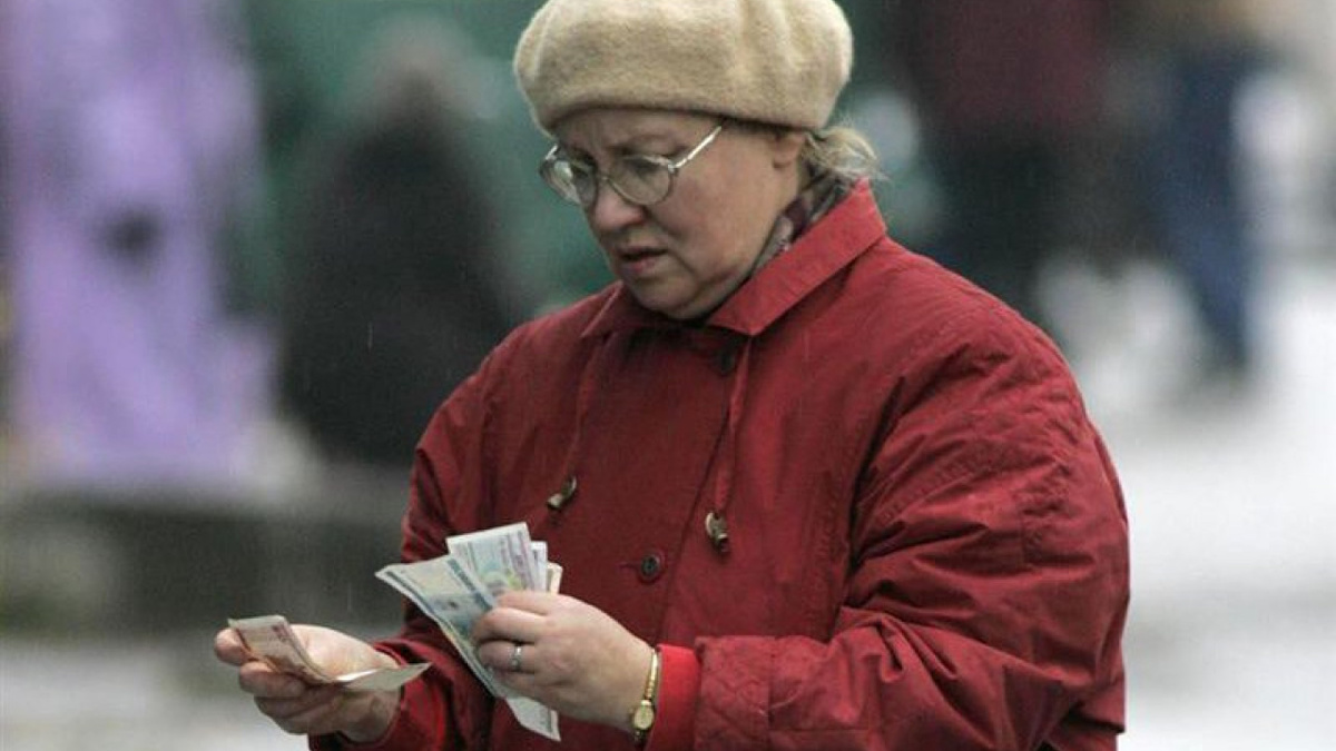 Почему наши пенсии такие маленькие? Кто виноват и что делать?