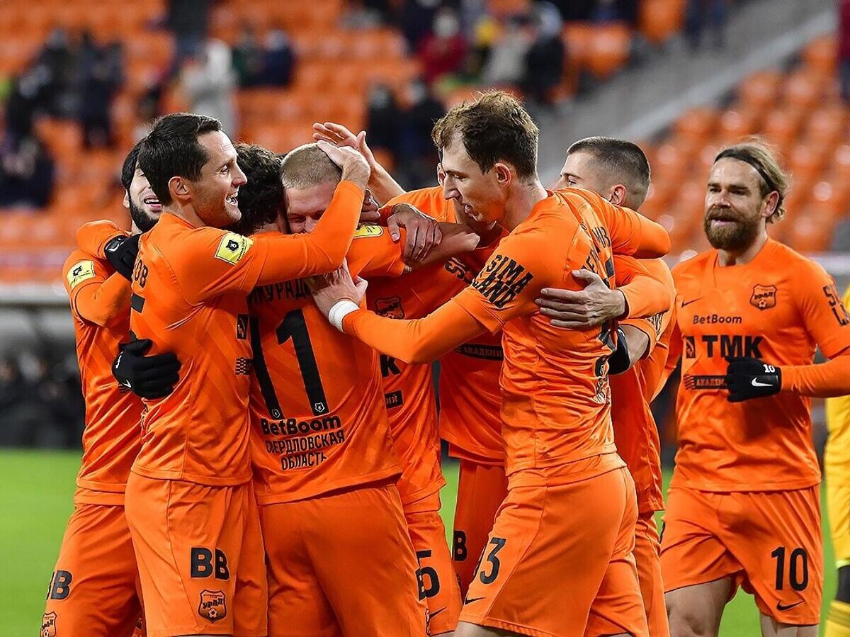    Футболисты "Урала"© Фото : Страница футбольного клуба "Урал" Вконтакте