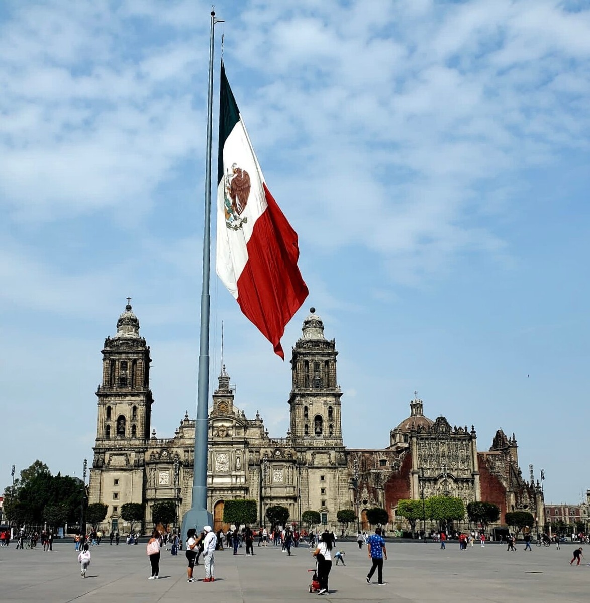 В одном лишь центре Мехико сохранилось порядка 1500 исторических зданий, многие из которых построены в колониальную эпоху