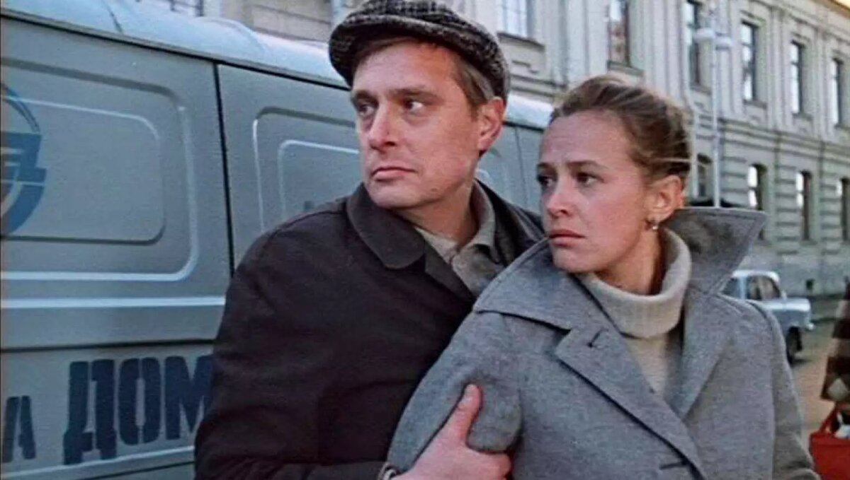 Кадр из фильма 1979 года "Осениий марафон". 