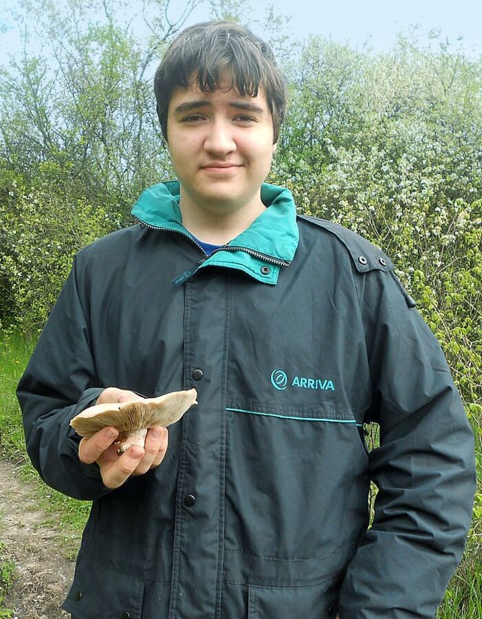 Арсений говорит, что в школе его дразнили пухляшом  📷
