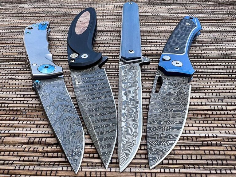 Слева направо: Spartan Blades Harsey 3.25, Pro-Tech Knives Cambria 2, A.G. Russell Knives Slim Damascus Folder и Lionsteel Twain.