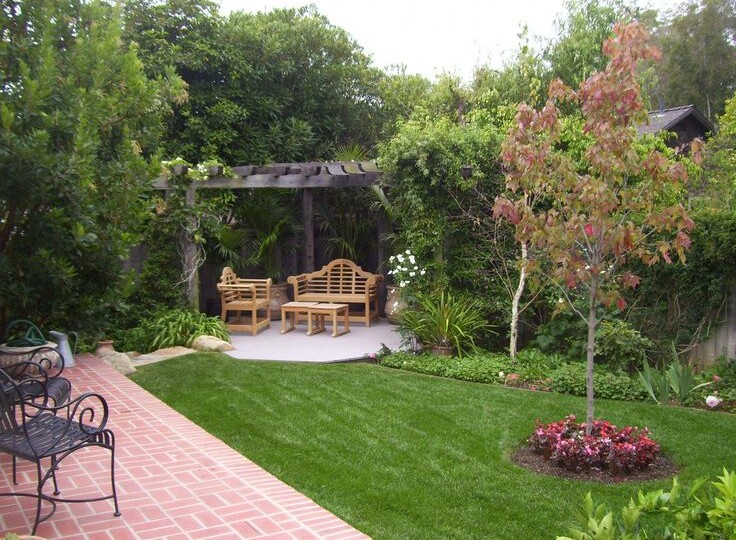 Ландшафтный дизайн зоны отдыха на участке.