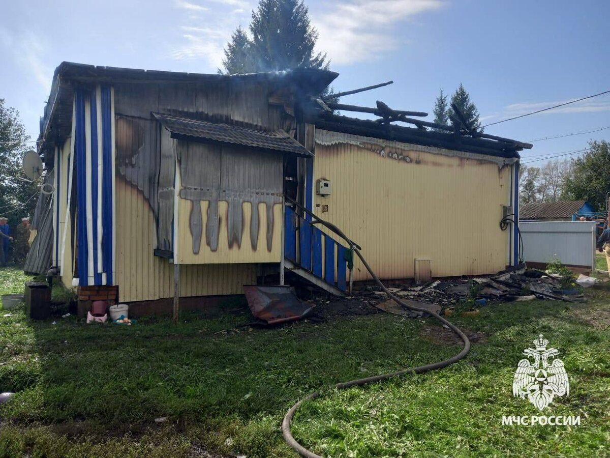    Дом многодетной семьи сгорел в Аургазинском районе Башкирии