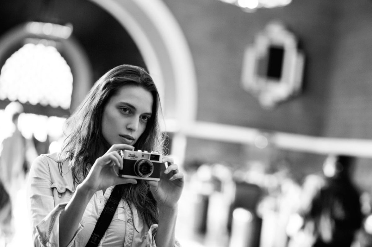 Наш мозг не просто записывает информацию, а фильтрует и интерпретирует её