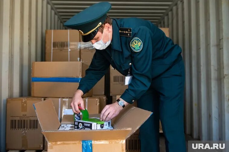 Контрафактный алкоголь часто становится причиной смерти людей
Фото: Анна Майорова © URA.RU