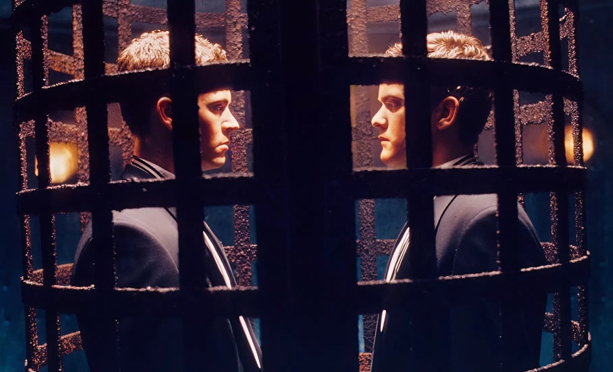 Кадр из фильма «The Skulls». Режиссер: Роб Коэн. Производство: Cranium Films, Newmarket Capital Group LLC, Original Film, Universal Pictures. Прокат: West