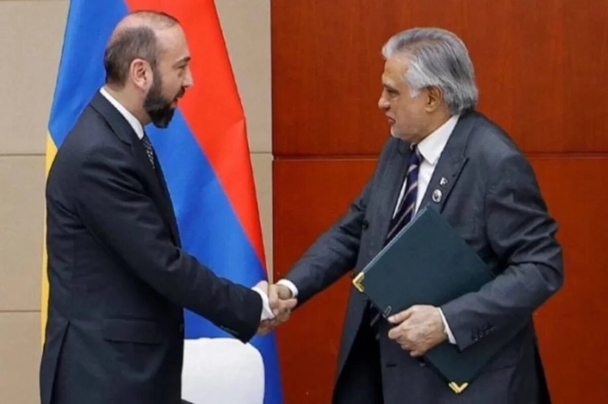    Армения и Пакистан решили установить дипломатические отношения