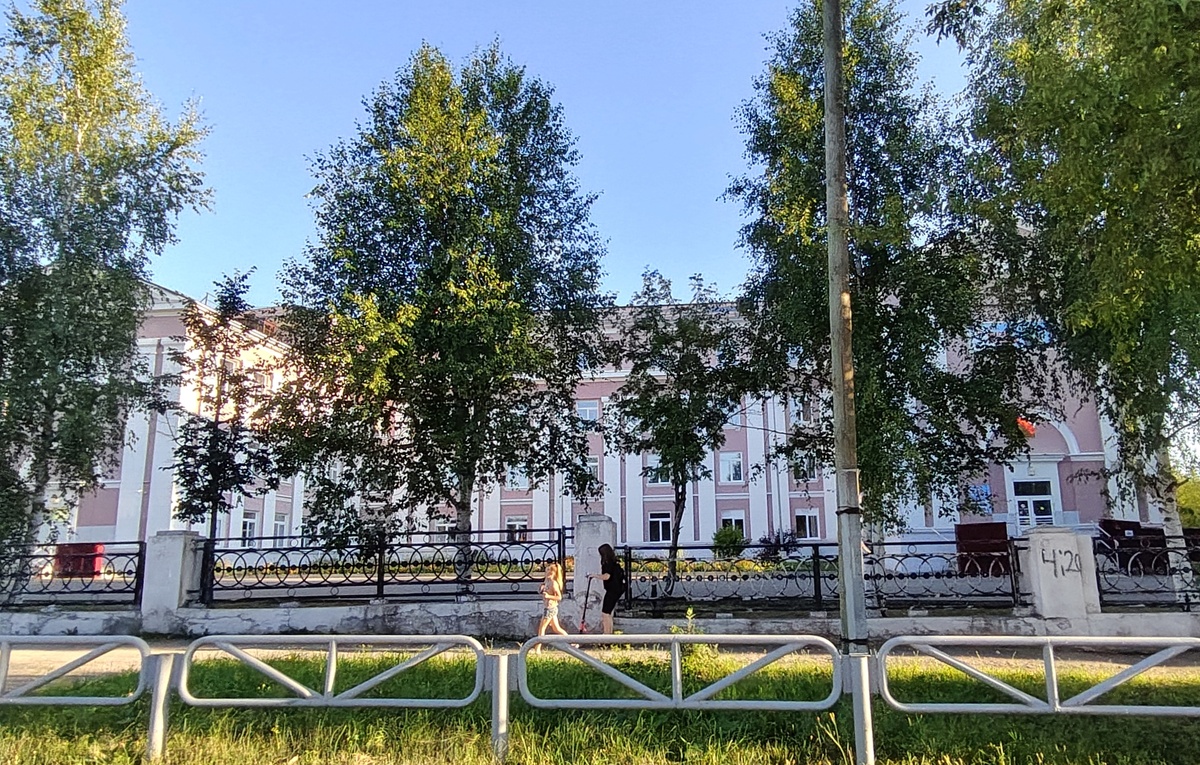 Школа N 16 ©ElenKa, 2025