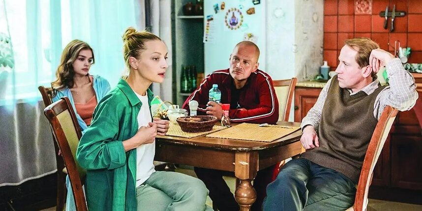    Героям нового сериала предстоит столкнуться с инопланетным вторжением.пресс-служба телеканала СТС.